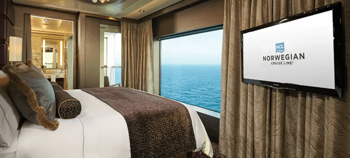 NCL Escape The Haven Deluxe Owner's Suite with Large Balcony 2.png